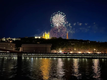 14 Juillet à bord du Vaporetto - Bonjour Fun