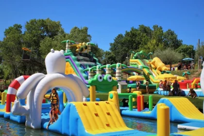 Accès à l'Aquakids ou Minikids pour les plus petits dès 2 ans - Bonjour Fun