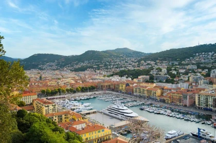 Activité spéciale EVJF/EVG à Nice en Trottinettes - Bonjour Fun