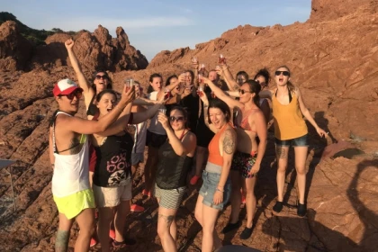 APÉRO CALANQUES INSOLITE - Bonjour Fun