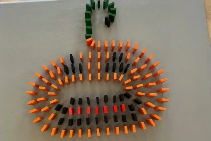 Atelier Chute de Dominos - Bonjour Fun