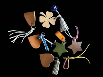 Atelier "Chutes de cuir, créations colorées !" - Bonjour Fun