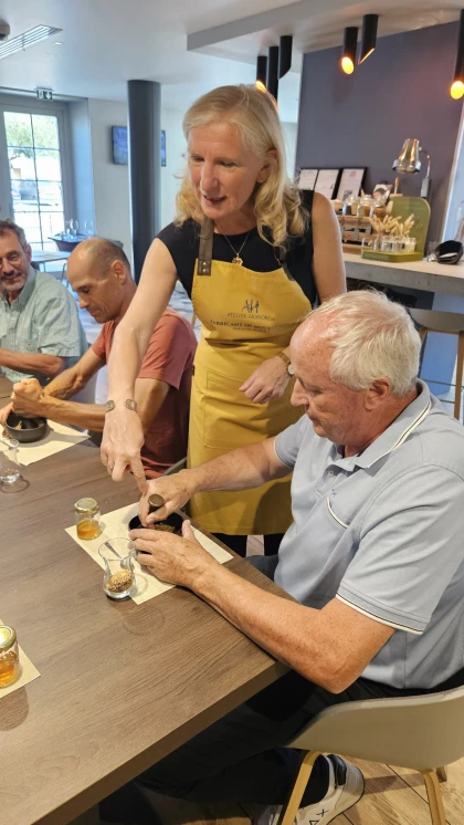Atelier piquant : création de moutarde artisanale & locale à Bailleval - Bonjour Fun