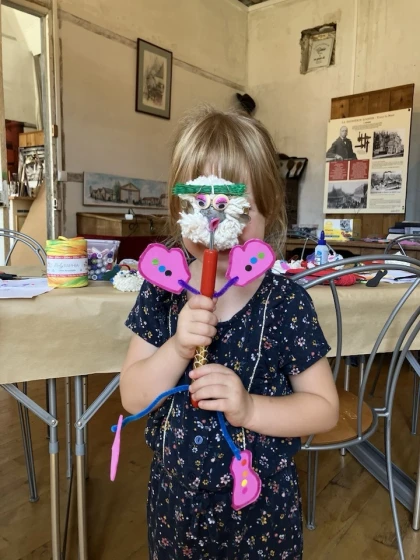 Atelier "Recycle une brosse vintage en personnage ! » - Bonjour Fun