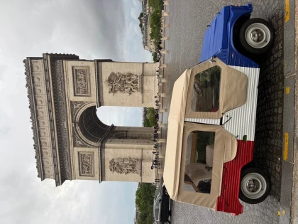 Balade en Méhari électrique vintage à Paris - Bonjour Fun