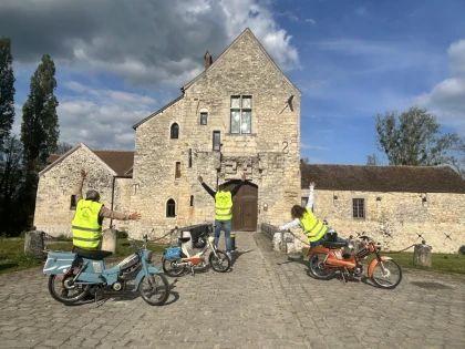 Balade en mobylettes Vintage à la demi journée - Bonjour Fun