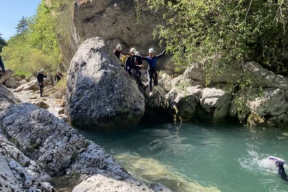 Canyon du Gours du Ray - Niveau 1 - Débutant - Bonjour Fun