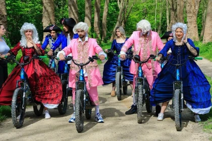 Chasse au trésor en trottinette - Bonjour Fun