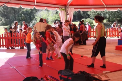 CIRQUE : Parcours approfondissement (7-14 ans) - 7 cours de 2h - Bonjour Fun