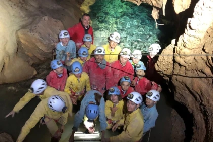 Découverte pédagogique de la Spéléologie - Grotte de la Mescla - Spécial Scolaire - Bonjour Fun