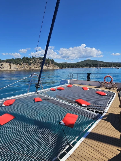 Départ Hyères | Le Brunch en Mer | Presqu'île de Giens & Porquerolles - Bonjour Fun
