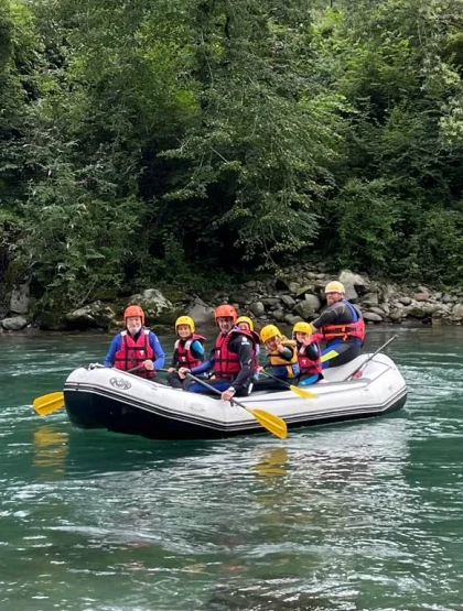 Descente du Gave de Pau en RAFTING - Bonjour Fun