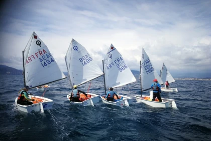 DINGHY FUN CAMP VACANCES TOUSSAINT - Bonjour Fun