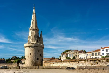 Entrée Tour de la Lanterne - Bonjour Fun