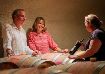 Entrez dans le quotidien d'un Vigneron Indépendant ! Visite guidée des vignes, des chais et dégustation - Bonjour Fun