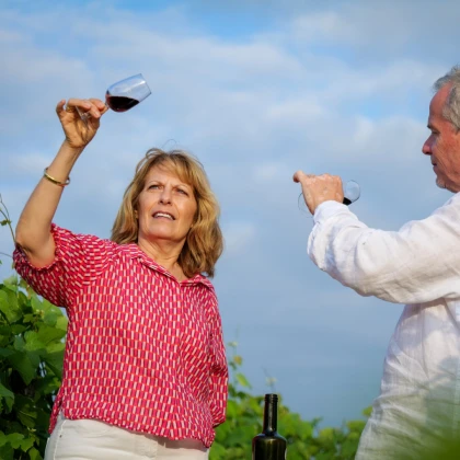 Entrez dans le quotidien d'un Vigneron Indépendant ! Visite guidée des vignes, des chais et dégustation - Bonjour Fun