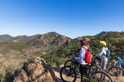 Excursion privatisée en VTT électrique dans l'Estérel - Bonjour Fun