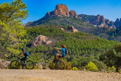 Excursion VTT électrique sportive - Bonjour Fun