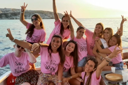 Fêter son EVJF ou EVG en mer à Marseille - Bonjour Fun