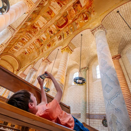 Guided tour in English of Abbey church of Saint-Savin  - Bonjour Fun