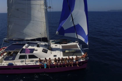 Journée en catamaran à Cap Taillat Départ Le Lavandou - Bonjour Fun