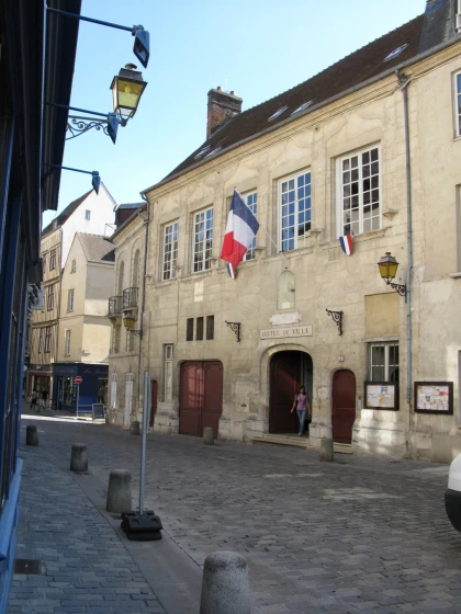 Journées Européennes du Patrimoine 2026 : Visite guidée de l'Hôtel de ville de Senlis - Bonjour Fun