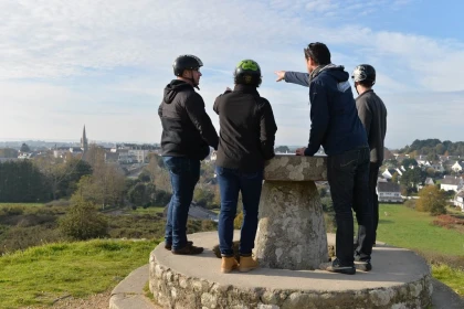 LES MENHIRS - 1H - Bonjour Fun