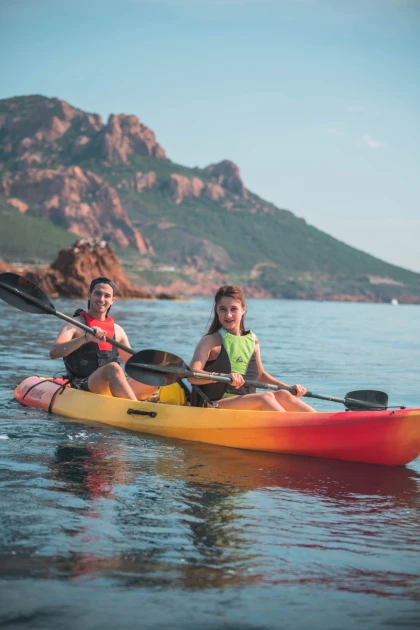 Location de kayak dans les Calanques de l'Estérel - Anthéor, Saint-Raphaël - Bonjour Fun