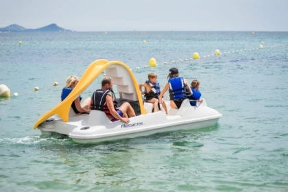 Location de pédalo en mer - Bonjour Fun