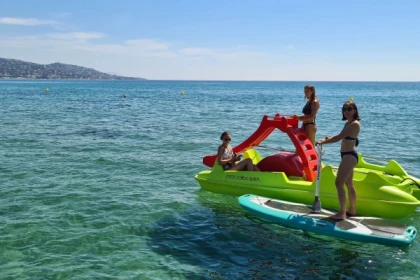 Location de pédalo en mer - Bonjour Fun