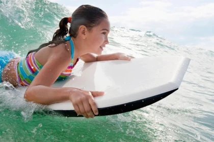 Location de planche de bodyboard - plage de Pampelonne - Bonjour Fun