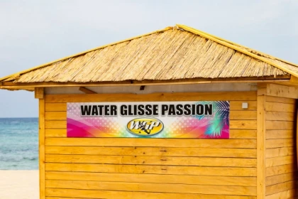 Location de Stand Up Paddle géant en mer - plage de Pampelonne - Bonjour Fun