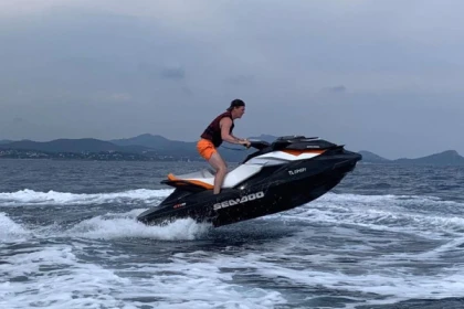 Location JET SKI SEADOO GTI 155 (3 personnes ) - Bonjour Fun