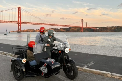 OTA | Retro Tour Lisboa | By Night | 2h00 - Bonjour Fun