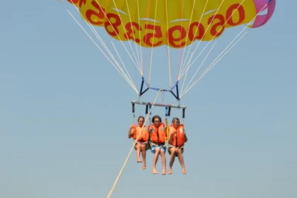 Parachute ascensionnel - Port Fréjus - Bonjour Fun