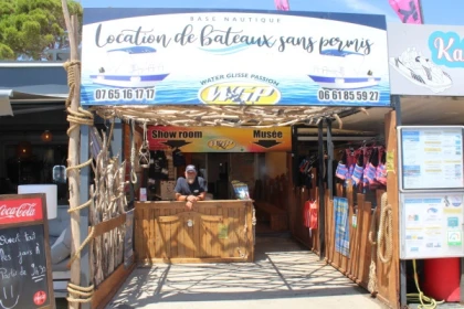 Place au port - Bonjour Fun