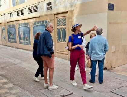 Private walking tour History & Anecdotes - Bonjour Fun