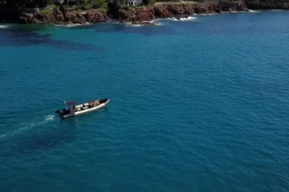 Privatisation bateau calanques Estérel  3h00 - Bonjour Fun