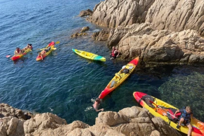 Randonnée Guidée en KAYAK - Le tour du Cap Camarat "Fun & Snorkeling" Pampelonne beach - Bonjour Fun