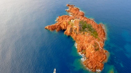 Simone - Calanques Esterel - Bonjour Fun