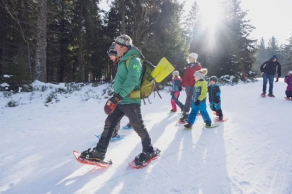 Sortie raquettes en famille - Bonjour Fun