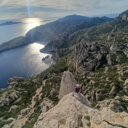 Stage escalade grandes voies dans les Calanques, 4 jours - Bonjour Fun