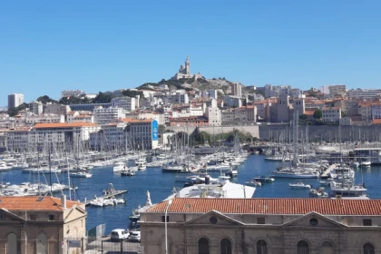 Visite de Marseille en Van (jusqu'à 8 personnes) - Bonjour Fun