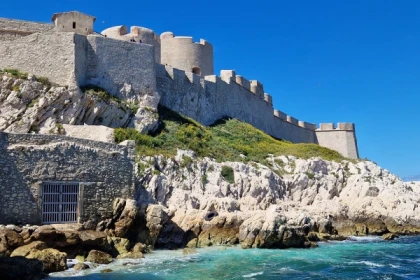 Visite du Château d'If et îles du Frioul - billetterie ou privatisation 3h - Bonjour Fun
