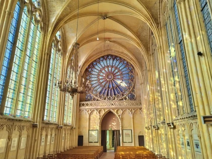 Visite guidée de l'abbatiale de Saint-Germer-de-Fly - Bonjour Fun
