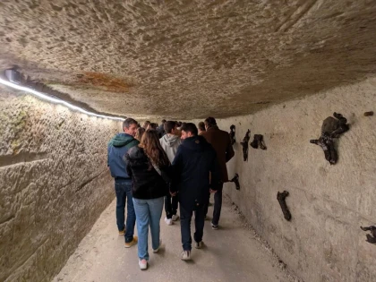 Visite Guidée et Dégustation Privée avec Planches à Partager - Bonjour Fun