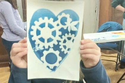 Atelier  en Famille "Autour du Cyanotype" - Bonjour Fun