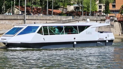 Croisière d'1h30 au cœur de Lyon ( avec audio guide) - Bonjour Fun