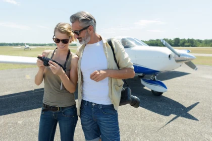 Découverte aérienne en avion de DISNEYLAND PARIS avec Commentaires culturels - Bonjour Fun