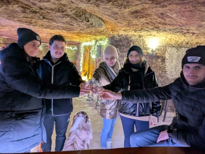 Guided Tour and Wine Tasting - EN - Bonjour Fun